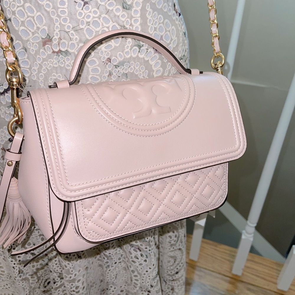 Price drop 🔥🔥🔥New with tags Tory Fleming Crossbody.